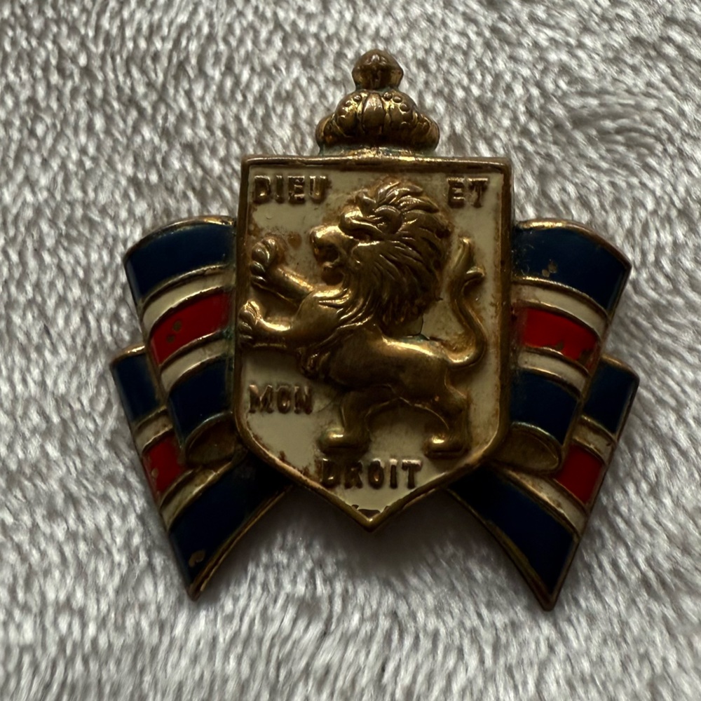 Vintage Diev Et Mon Droit WW2 Relief Pin